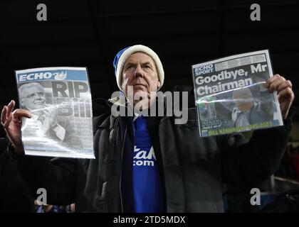 Burnley, UK. 16th Dec, 2023. An `Everton with a tribute to former Chairman Bill Kenwright during the Premier League match at Turf Moor, Burnley. Picture credit should read: Jessica Hornby/Sportimage Credit: Sportimage Ltd/Alamy Live News Stock Photo